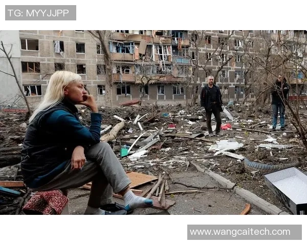 破碎的绿茵梦：2.5亿人口国家的足球自救还是自毁？揭秘美加墨预选赛背后的权力风暴